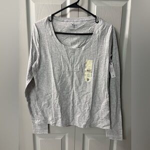 NWT No Boundaries Light Gray Long Sleeve Tee women’s size L 12/14